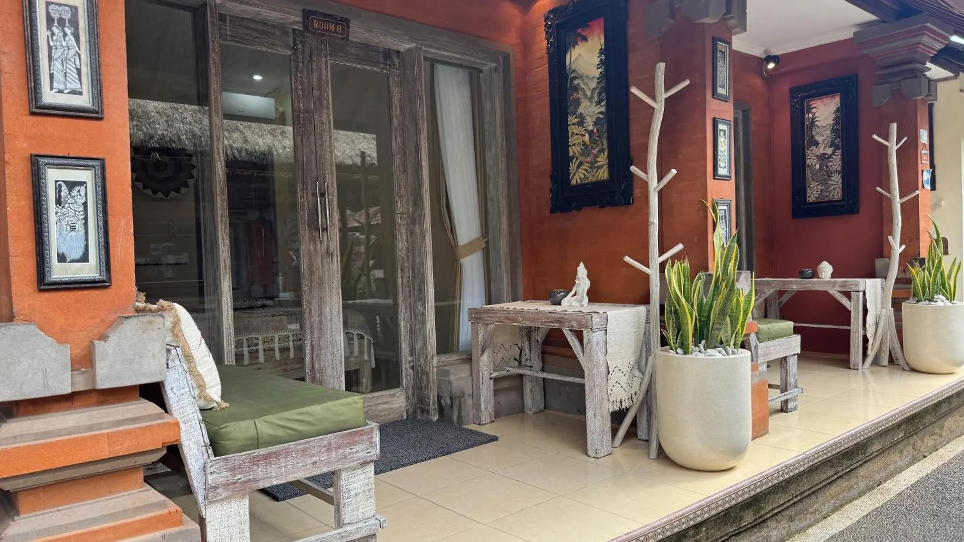 Bale Bali Inn Ubud Indonezja